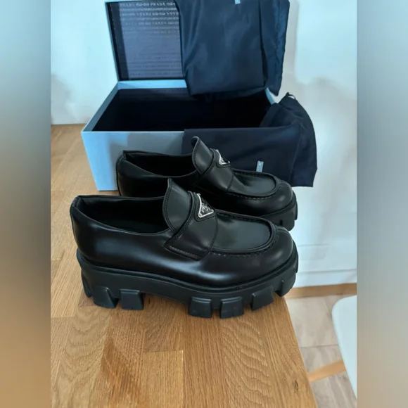 Prada Monolith leather Loafers - Picture 4 of 8